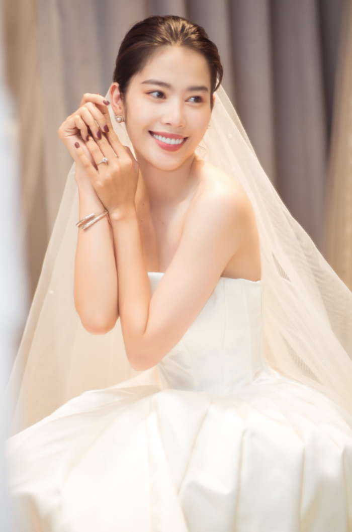 Nam Em được hỏi cưới, thái độ của cô gây bất ngờ  