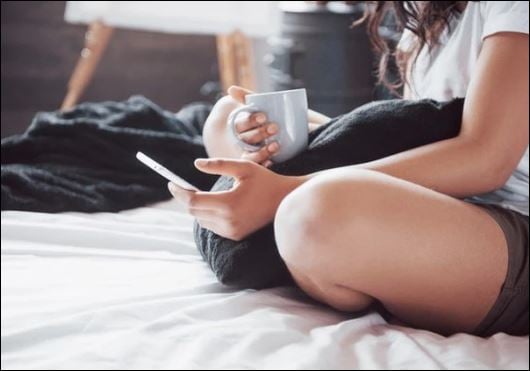 Họ nghĩ việc mình sử dụng thời gian vào ban đêm thì là mình đang nghỉ ngơi.  (ảnh minh họa)