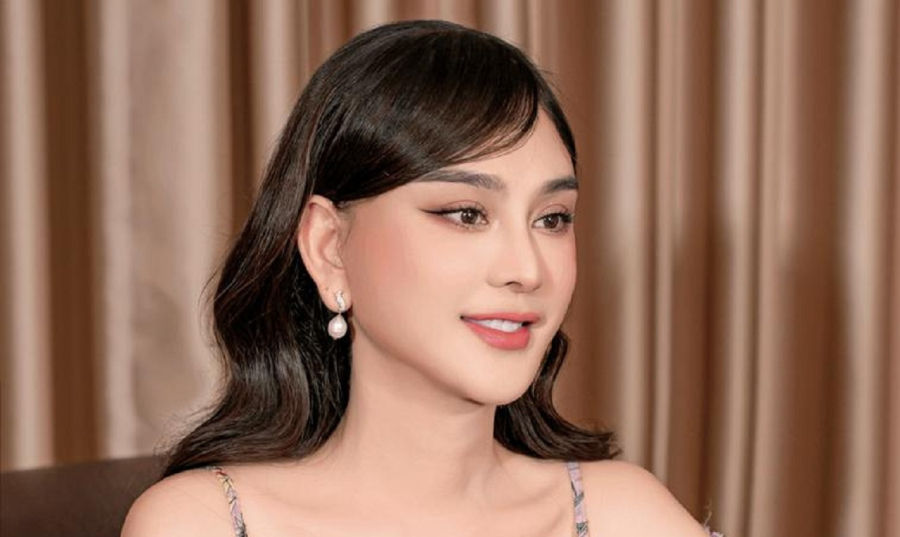  Lâm Khánh Chi tiết lộ bản thân đã bị lửa 1 tỷ động. Cô đã liên hệ luật sư để khởi kiện. Cô cho biết: 