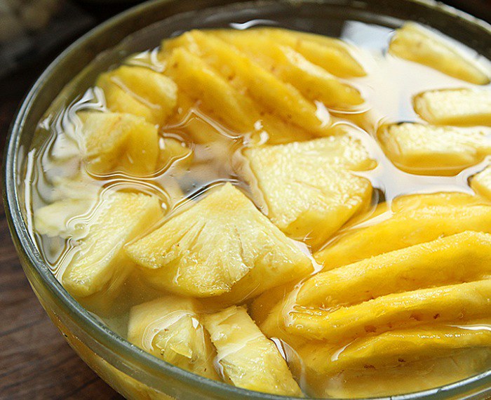 Ngâm nước muối    