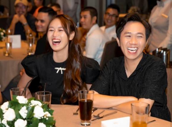 Vợ sắp cưới của Anh Đức đáp trả nhẹ nhàng khi bị khịa.