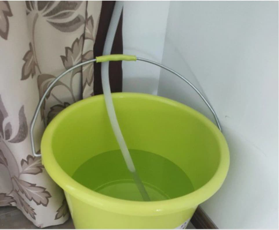 Nước thải điều hoà có thể bị hòa lẫn với các tạp chất này và không còn tinh khiết.