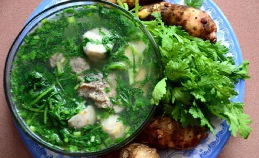 Rau cải cúc chế biến được thành nhiều món ngon.