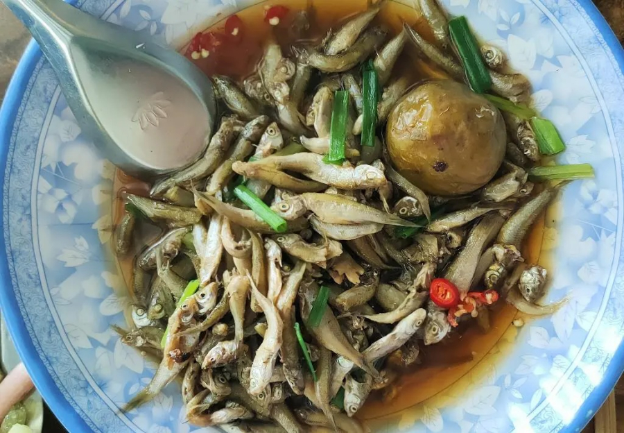 Trước kia, trái bứa ít khi được đem ra thị trường, nhưng nay nó lại trở thành nguồn thu nhập đáng kể cho cư dân An Giang