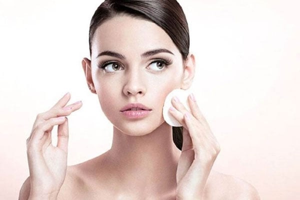 Điều đầu tiên và quan trọng nhất bạn cần làm là hạn chế sự tiết dầu trên Mừng SHBET phiên bản mới 2025.