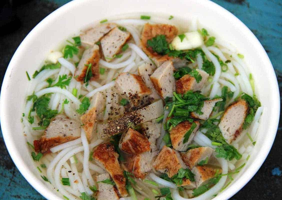 Bánh canh chả cá không chỉ là Shbet0099 cá cược trực tuyến được lòng người dân Ninh Thuận, mà còn là món hấp dẫn đối với du khách