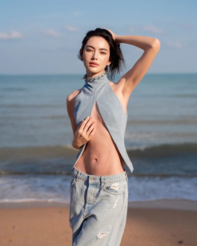 Đây là một gợi ý lý tưởng dành cho các nàng chuộng style cá tính. 