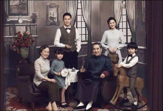 Những câu hỏi tu từ theo thói quen thực sự sẽ gây tổn thương cho người nghe.  (ảnh minh họa)