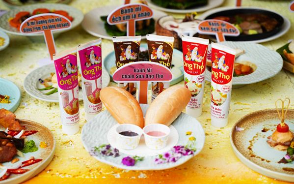 Món bánh mì chấm sữa đặc Ông Thọ cùng tham gia xác lập kỷ lục 150 Shbet0099 cá cược trực tuyến kèm với bánh mì tại Lễ hội bánh mì 2024