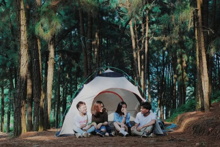 Núi Hàm Lợn từ lâu đã nổi danh với vẻ đẹp hoang sơ và cảnh quan hữu tình