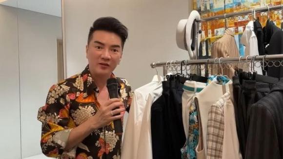 Nam ca sĩ cho biết tất cả Shbet999 com đăng nhập này đều do anh tự thiết kế nên không có chuyện đụng hàng