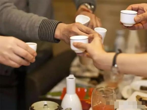 Việc xây dựng và duy trì một mạng lưới quan hệ là yếu tố quan trọng đối với sự phát triển cá nhân trong tương lai.