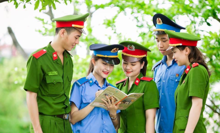 Quá trình sơ tuyển vào nhóm ngành công an - quân đội khá khắt khe