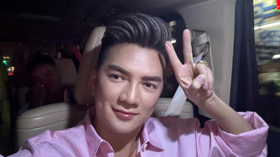 Đàm Vĩnh Hưng bất ngờ nhắc đến chuyện “có vợ”.
