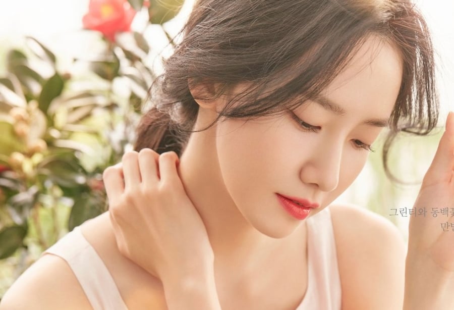 Bơ hạt mỡ khi kết hợp với dầu dừa giúp dưỡng ẩm cho da và giữ cho da siêu mềm mại. 