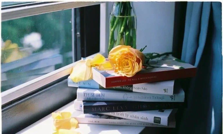 So sánh bản thân với người khác có thể mang lại cảm giác vượt trội và hài lòng tạm thời, nhưng đó không phải là giải pháp lâu dài. 