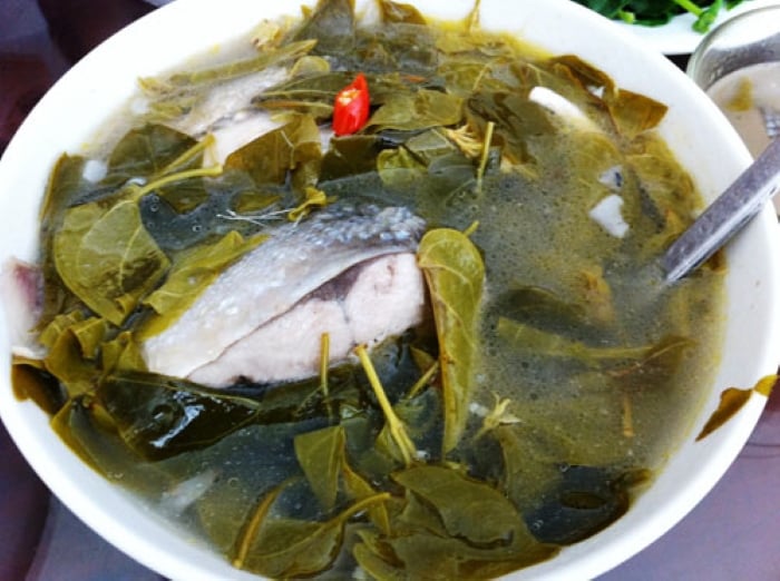 Canh cá lá giang