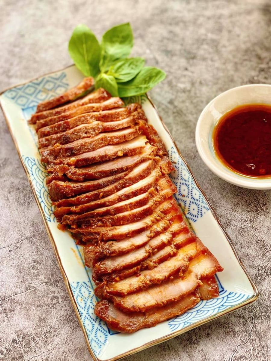Với công thức này, bạn sẽ có món thịt nướng bằng nồi cơm điện thơm ngon, đúng vị và an toàn cho sức khỏe