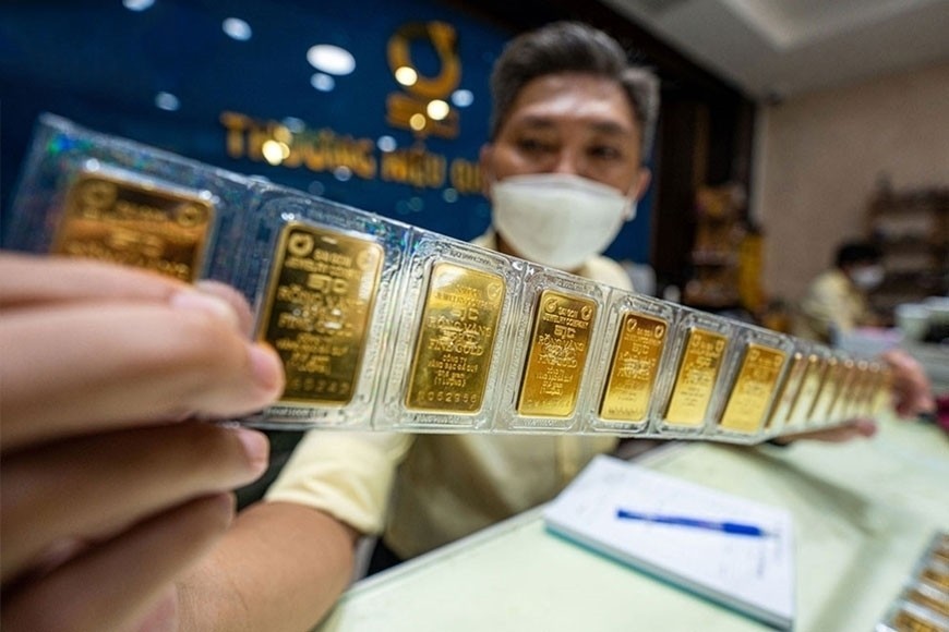 Các ngân hàng thương mại chỉ bán mà không mua vàng miếng của người dân nhằm mục đích bình ổn giá.