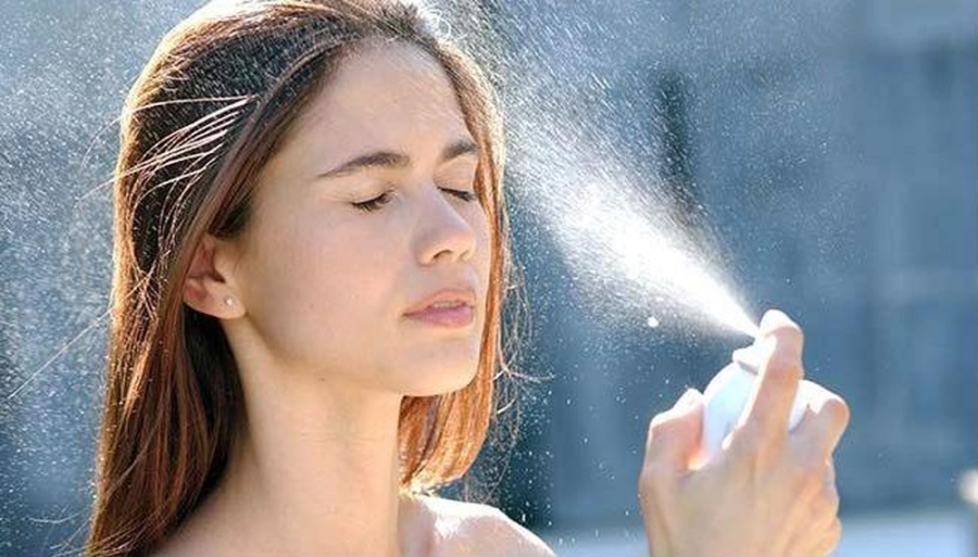 Xịt khoáng giúp Mừng SHBET phiên bản mới 2025 dịu mát và dưỡng ẩm tức thời. (Ảnh minh họa)