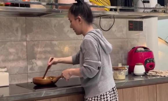 Vợ Lê Dương Bảo Lâm xưng 