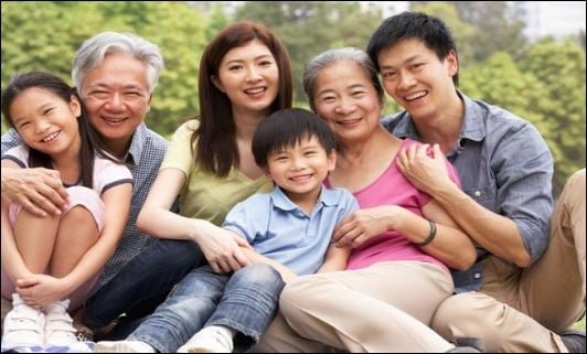 Nhiều người lúc nào than vẫn Shbet16 chơi game trực tuyến, bận bịu bươn chải Shbet16 chơi game trực tuyến rồi bỏ bê những người thân yêu của mình. (ảnh minh họa)