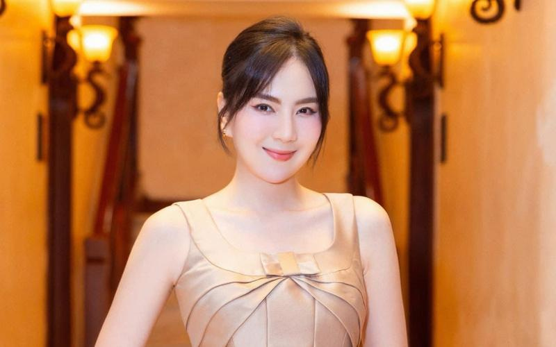 Mai Ngọc tận hưởng Shbet16 chơi game trực tuyến độc thân sau chia tay.  