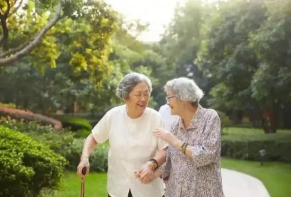 Sau khi nghỉ hưu, điều mà chúng ta mong muốn là một bầu không khí sống nhẹ nhàng, vui vẻ, và những khoảnh khắc hạnh phúc bên Shbet111 slot, casino, thể thao, xổ số và bạn bè.