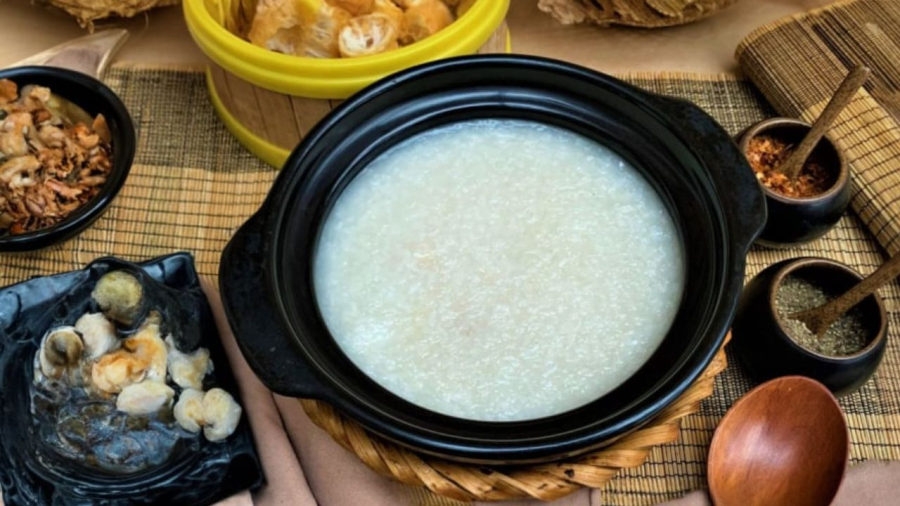 Nấu cháo nhanh nhừ bằng mẹo ủ hoặc rang gạo sẽ giúp cháo thơm ngon
