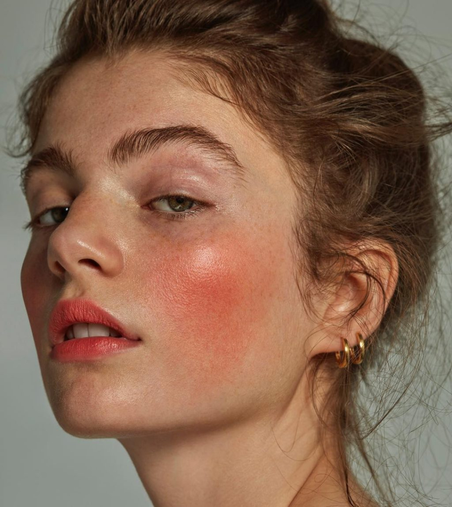Trào lưu “Boyfriend Blush” là xu hướng đang gây sốt trên mạng xã hội. 
