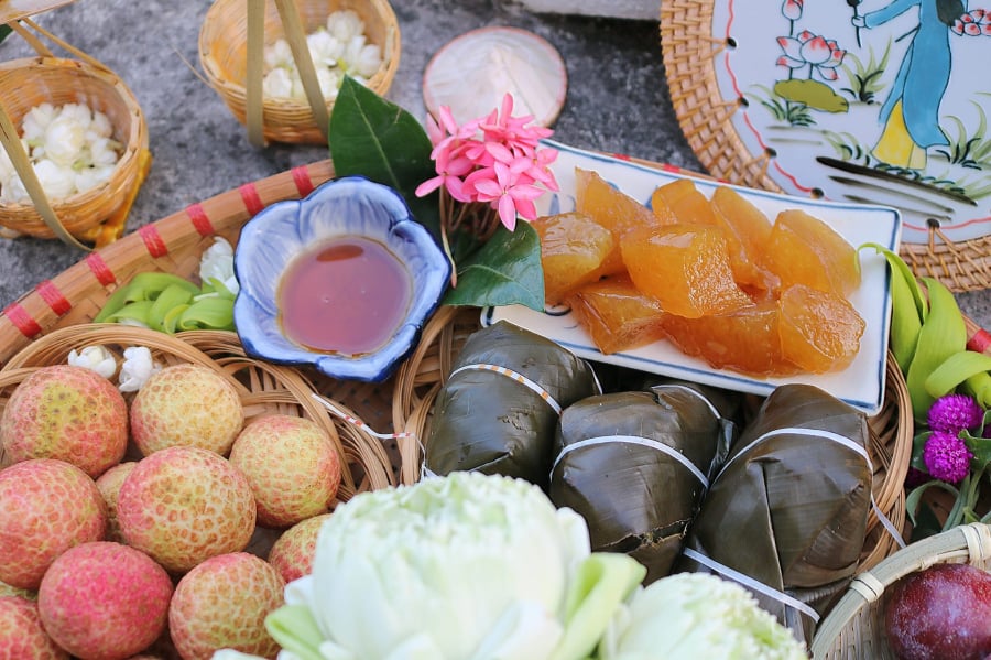 Giờ đẹp nhất là giờ Nhâm Ngọ từ 11h đến 13h. Sớm hơn có giờ Canh Thìn từ 7h đến 9h.    