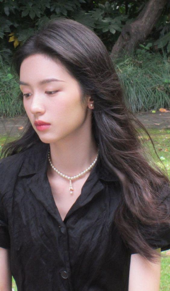 Vỏ cam cũng ngăn da đầu tiết ra bã nhờn dư thừa. 