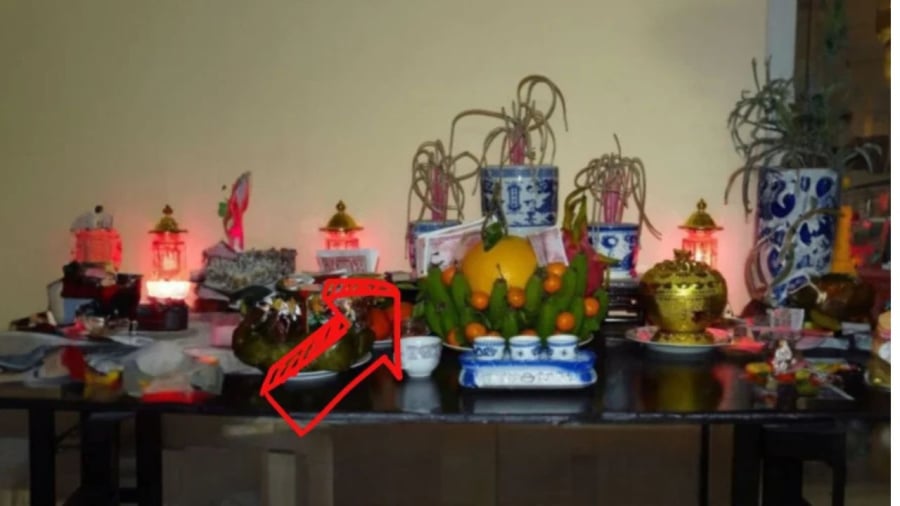 Ban thờ thơm tho sạch sẽ gia tiên an nghỉ phù hộ con cháu