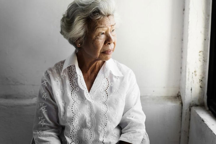 Anh chị em ít nhất cũng đáng tin cậy hơn so với những người ngoài không có quan hệ máu mủ, trừ khi bạn đã xây dựng mối quan hệ đặc biệt với người ngoài. 