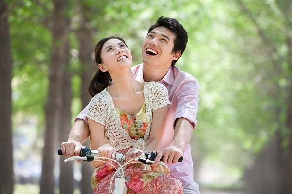 Đàn ông cần một người phụ nữ biết quán xuyến việc nhà, và người phụ nữ này không nên quá độc đoán. 