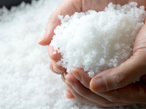 Bỏ nắm nuối vào chậu nước có công dụng tuyệt vời