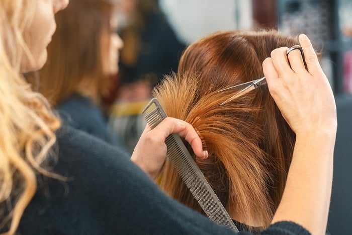 Không cắt tóc vào mùng 1 và Tháng Cô hồn