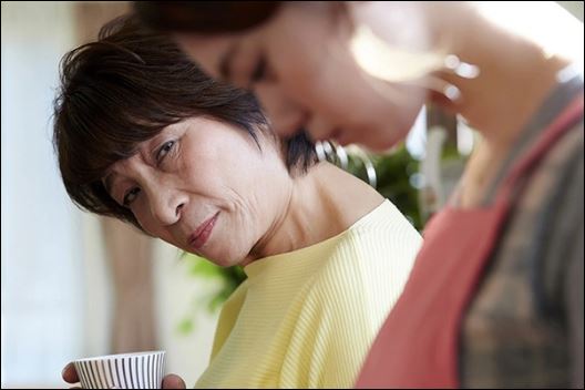 Nếu người đi vay không trả được tiền thì người đi vay sẽ cực kỳ xấu hổ trong Shbet111 slot, casino, thể thao, xổ số. (ảnh minh họa)