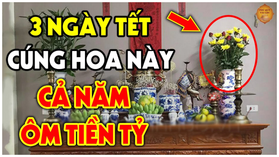 Hoa cúng trên bàn thờ tài lộc
