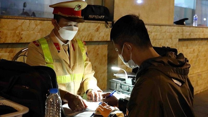 Người dân cần nghỉ ngơi ít nhất nửa tiếng để tránh trường hợp thổi nồng độ cồn khi SHBET 1000 World Cup.