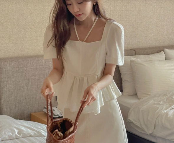Không chỉ có sự nữ tính, combo Shbet999 com đăng nhập trên còn mang đến hiệu quả giúp nàng trẻ ra vài tuổi. 