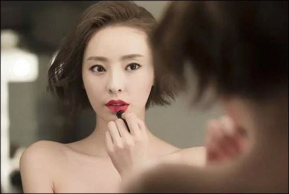 Nhiều người phụ nữ rất lạ, họ cứ thích làm khổ mình bằng việc so sánh, họ so sánh chồng, con cái rồi chính bản thân mình. (ảnh minh họa)