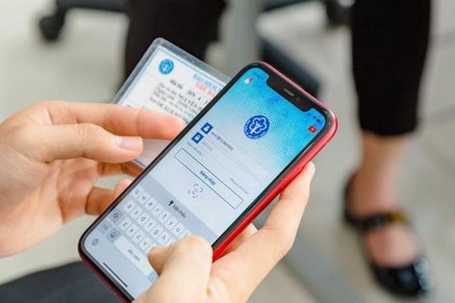 Cấp đổi lạo BHYT đúng quy định để hưởng quyền lợi khi thăm khám BHYT  