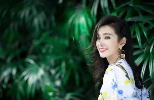 Họ vì muốn mua đôi giày đắt tiền mà vung tay quá trán. Có người nghĩ đây là phút nông nổi, họ dùng tiền tiết kiệm hoạc tiền làm thêm để bù vào. (ảnh minh họa)