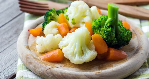 Cách luộc rau củ ngon xanh mướt