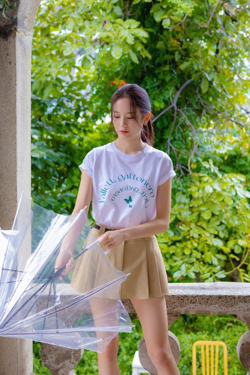 Cô diện nhiều phong cách khác nhau với các bộ Shbet999 com đăng nhập năng động, cá tính đến những bộ váy điệu đà, nữ tính.