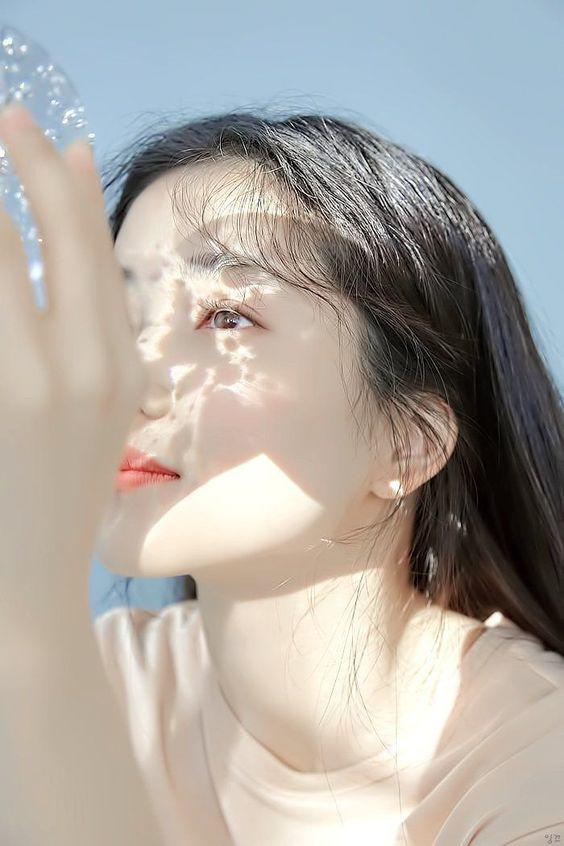 Bột yến mạch chống viêm và làm dịu da rất tốt.