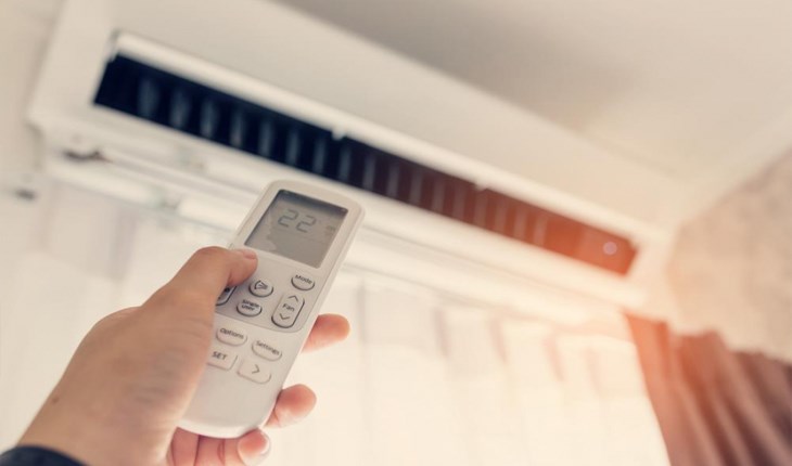 Sử dụng mức quạt gió ở trên điều hòa càng mạnh thì rút ngắn thời gian đạt tới nhiệt độ cài đặt càng ngắn lại.