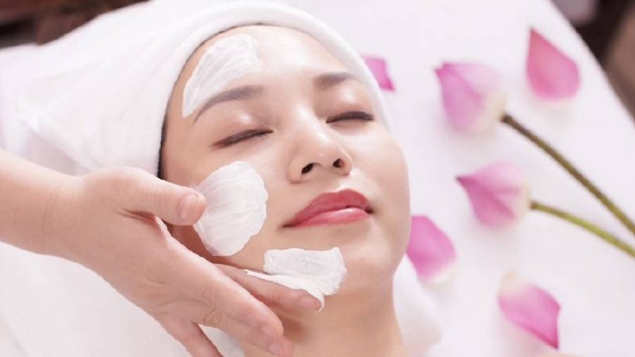 Đầu tư vào việc chăm sóc da và giữ dáng sẽ giúp bạn luôn tươi trẻ và hạnh phúc