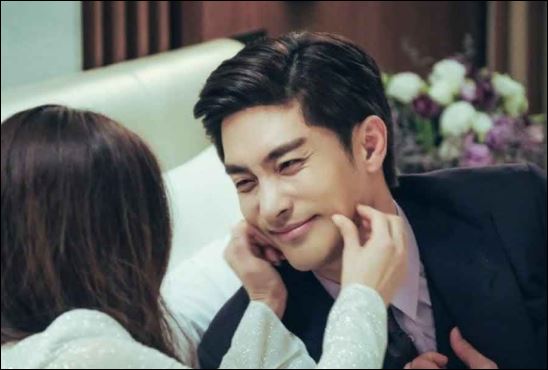 Hiện nay nhiều người phụ nữ chỉ muốn lấy chồng ở nhà chồng nuôi, bản thân chồng vất vả còn mình ở nhà chơi nhởi. (ảnh minh họa)